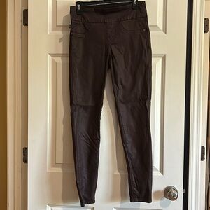 Rock & Republic Denim Rx Fever Deep Burgundy Pull On Skinny Legging, 8M